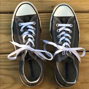 Converse shoes size 9